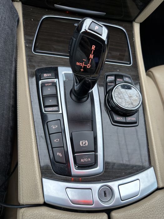 BMW Seria 7 740 xDrive Long – 313 CP BiTurbo | Full Option