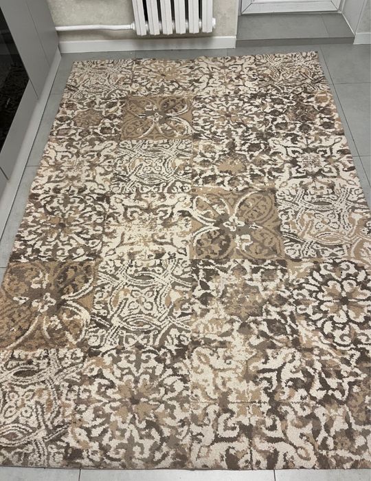 Новый красивый ковер из ОАЭ