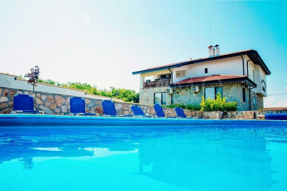 Къща за гости Oak Pearl