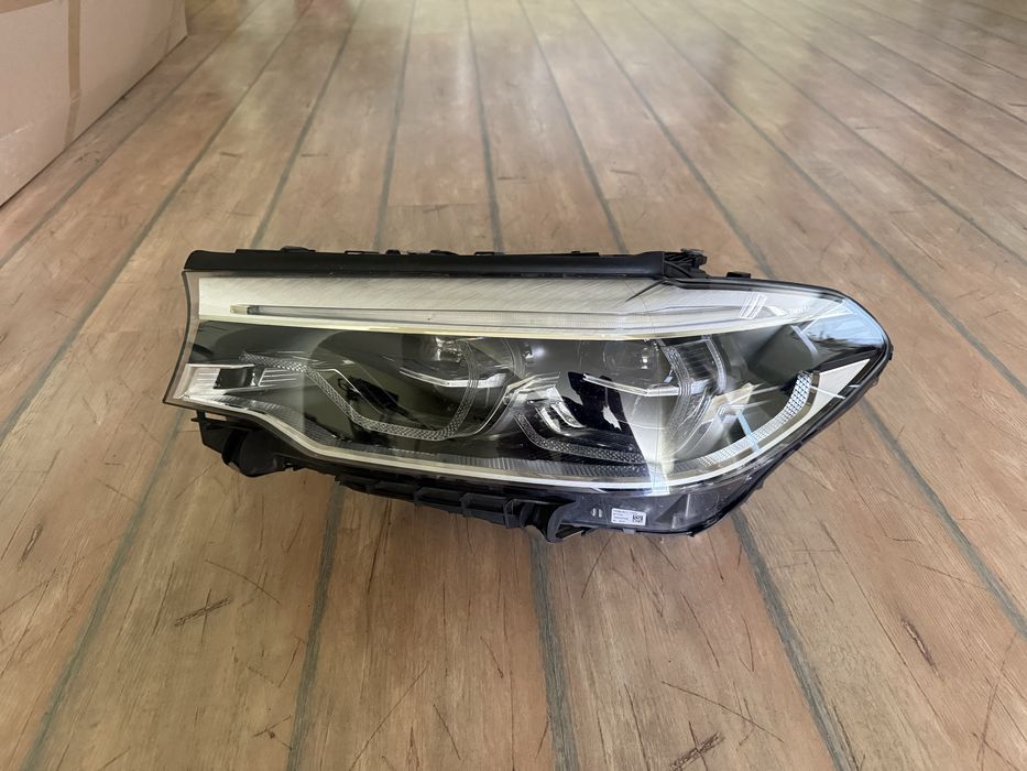 Ляв фар за Bmw G30 G31 Full Led Adaptive напълно оборудван