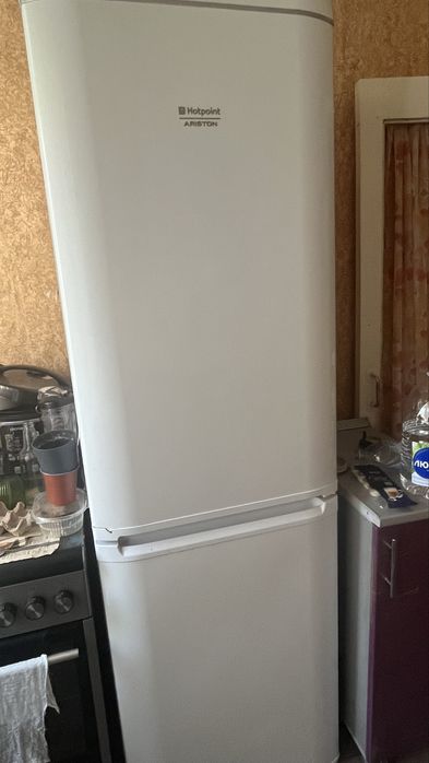 Продам холодильник