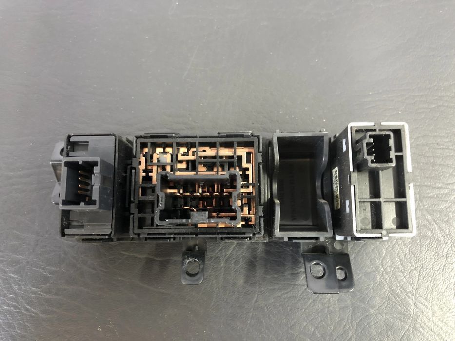 Butoane comada reglaj oglinzi Nissan Navara D40 2006 cod 25570AX005