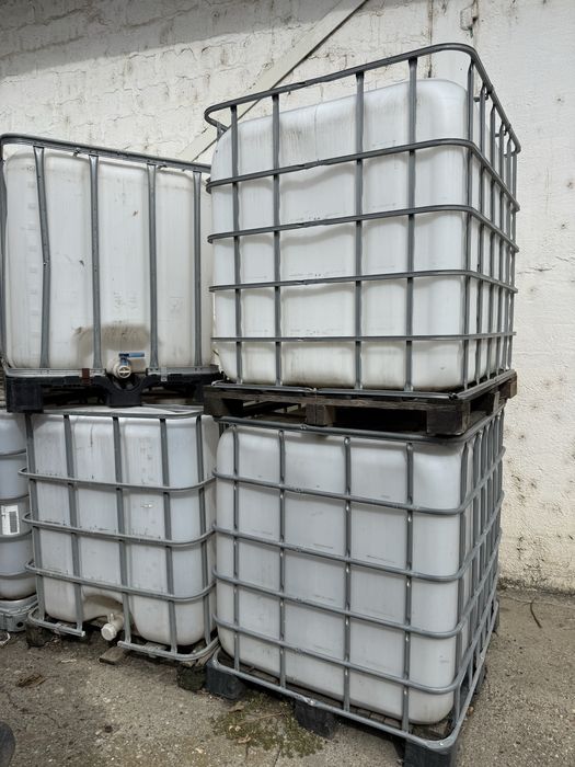 Bazin apă 1000 L / IBC 1000 litri cu cadru metalic