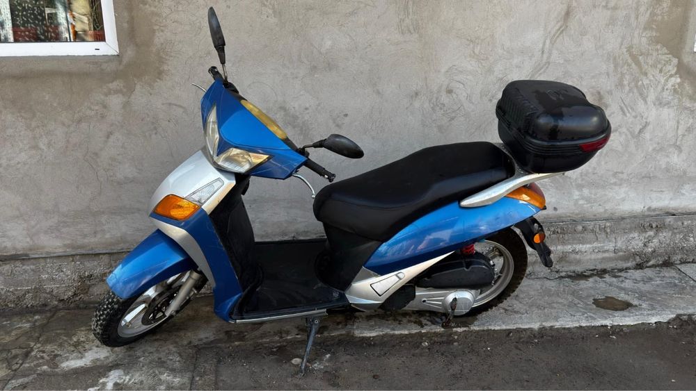 продам скутер 150куб