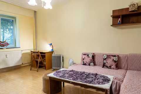 Нощувки - The Lindens 1BR Cozy Apartment with Free Parking