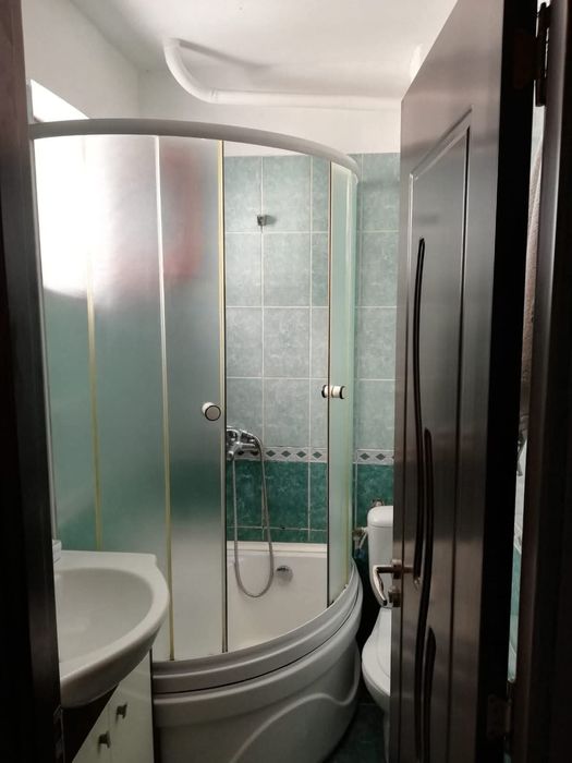 Apartament cu 3 camere, Podul Roș, Aleea Rozelor