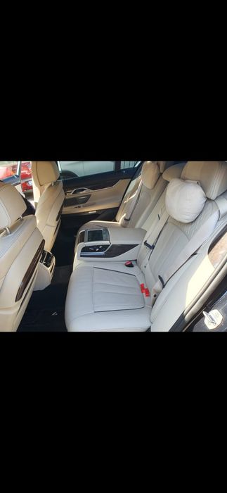Bmw  750xd 400cp Variante teren +/-