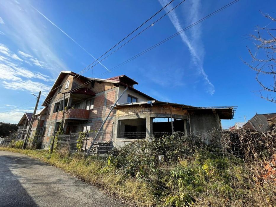 Casa pregătită de finisaje Paulesti P+1+M+ anexa