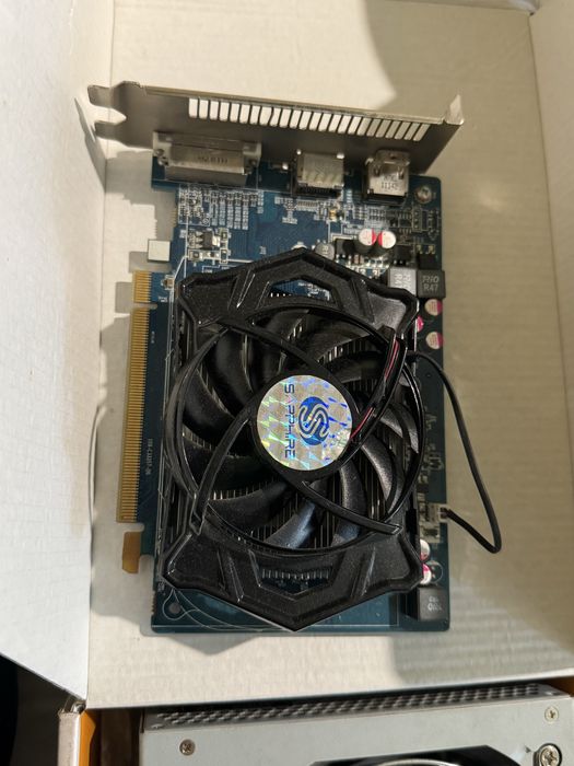 Видеокарта Radeon hd6670