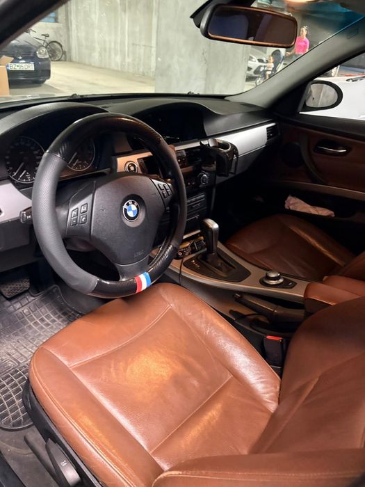 Vand BMW seria 3 E91 2.0 163Cp automat NEGOCIABIL