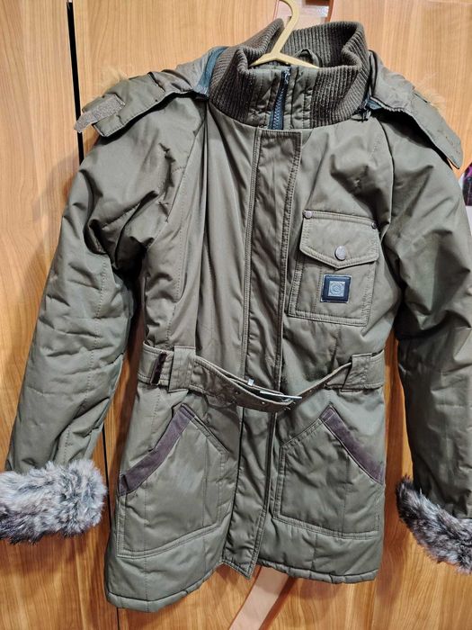 Geaca tip parka verde, cu blanita (dama)