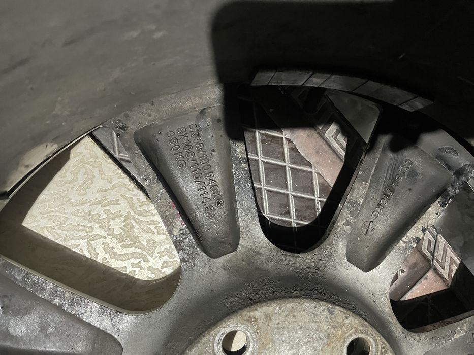 Продам диски от туарек TOUAREG