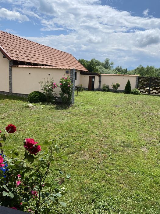 Casă de vanzare!