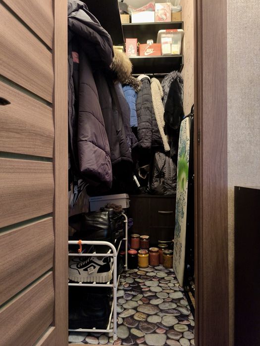 Продам 1 ком квартиру!