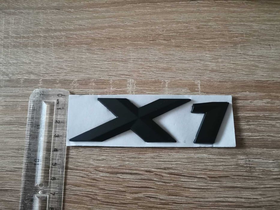 черна емблема за BMW X1