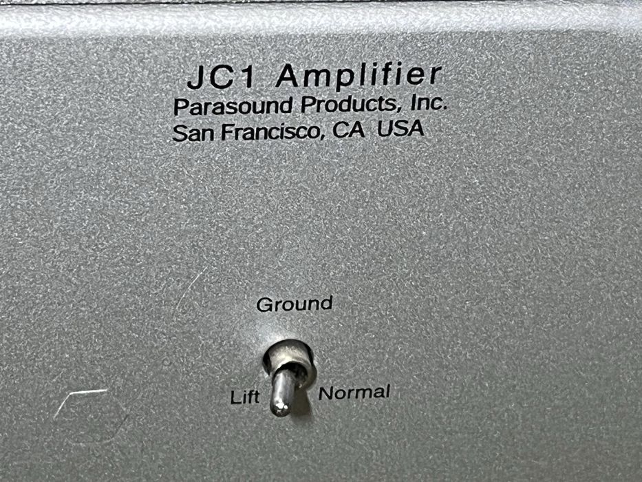 Усилватели  Моноблокове Parasound JC 1