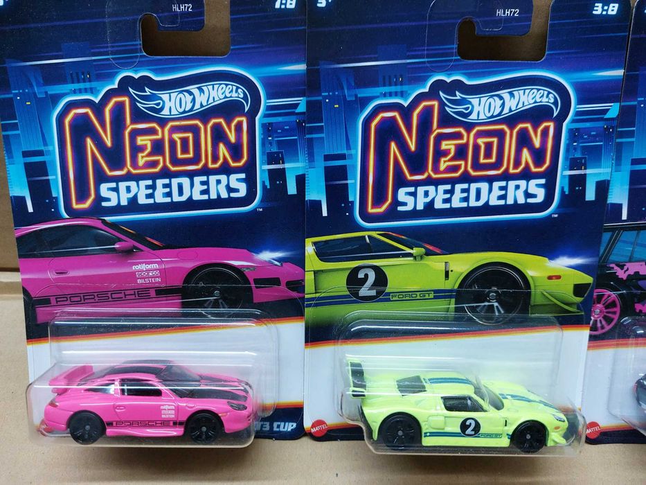 Колички Hot Wheels NEON SPEEDERS/ Хот Уилс - 7 модела / 011