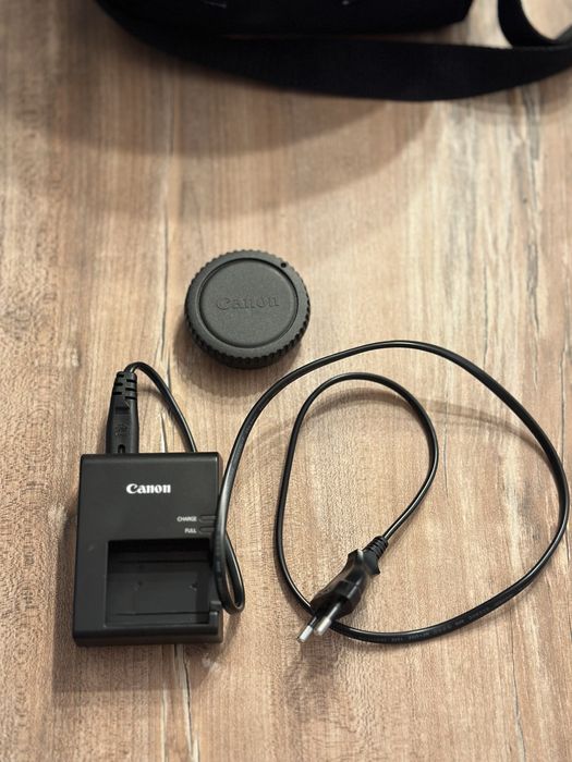 Aparat foto Canon EOS 4000D