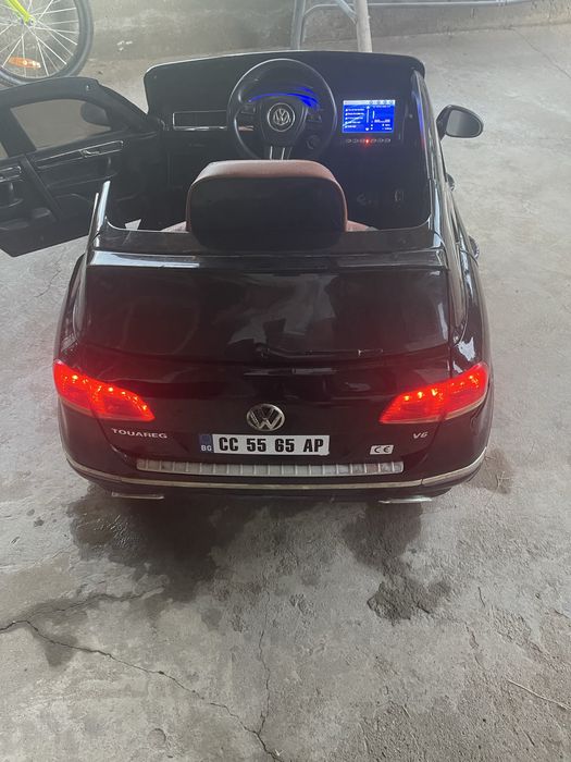 Детска акумолаторна кола