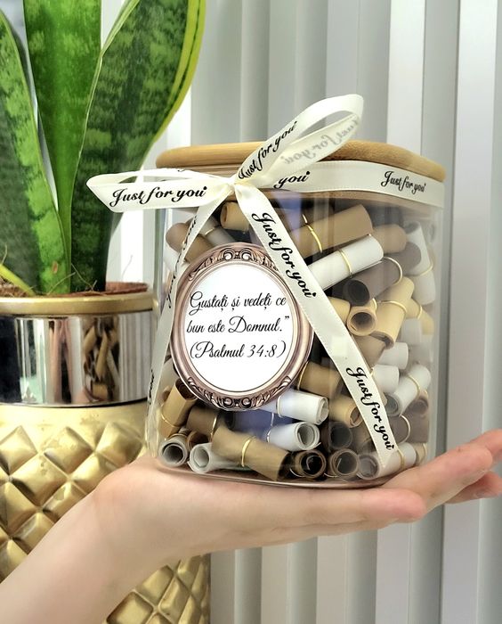 Borcan cu versete biblice