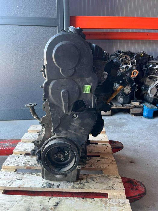 Двигател Volkswagen TOURAN 1.9 TDI 105к.с.-КОД:BKC