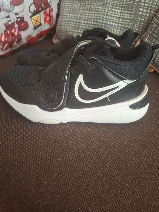 Маратонки  Nike носени