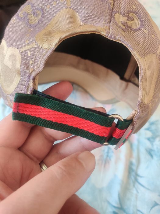 Vând sau schimb șapcă originala Gucci