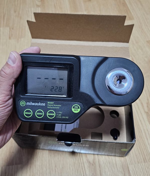 Refractometru digital pentru acvariu Milwaukee MA887 test salinitate