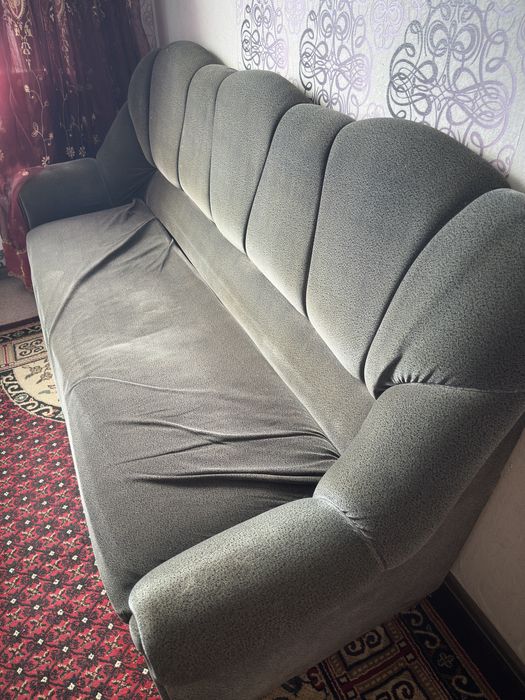 Диван бесплатно , срочно самовывоз