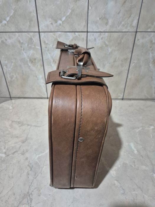 Valiza din piele naturala