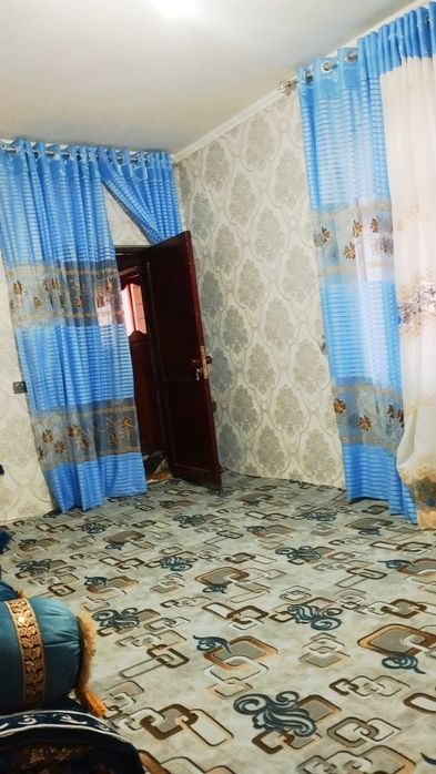 Ховли сотилади срочно