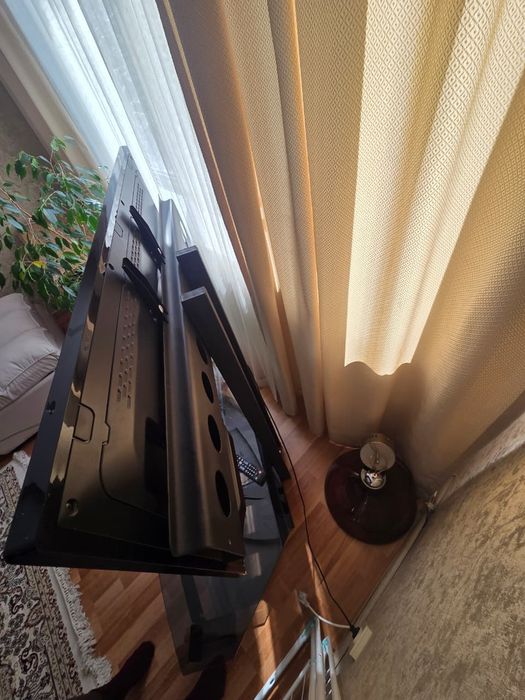 Подставка под телевизор