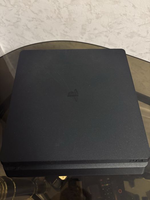 Ps4 slim 500gb.