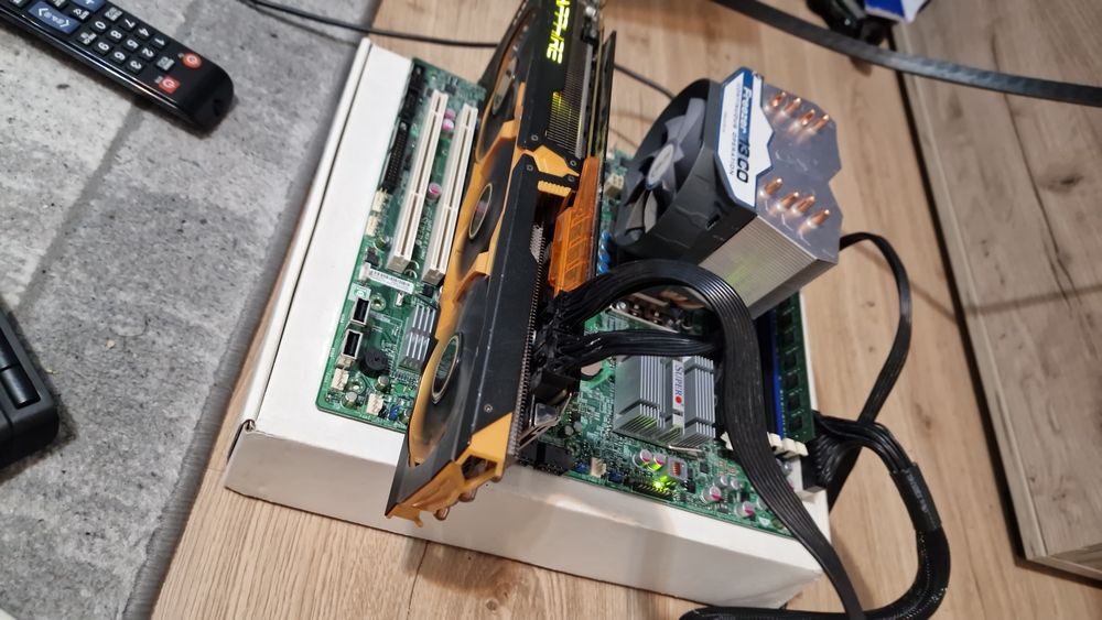 Placa de baza SuperMicro de colectie NOUA socket 1366+i7 920+ram