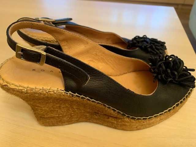 Sandale din piele extraordinar de comode, purtate o data!