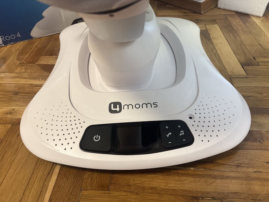 Електрическата бебешка люлка mamaRoo 4.0