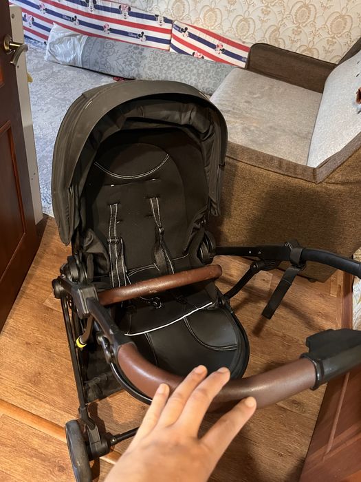 Коляска Новый