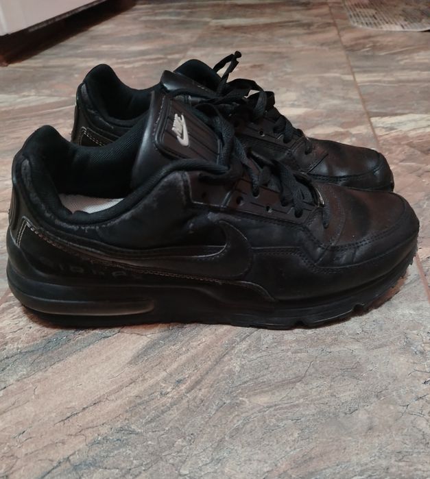 Nike естествена кожа