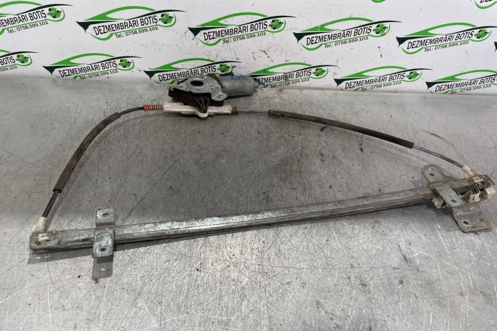 Macara geam fata dreapta electrica Nissan Terrano R20