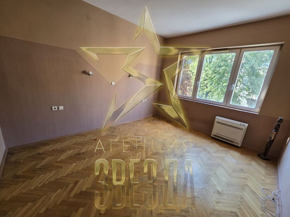 Продава се Тристаен апартамент в Пловдив, Център - 98 кв.м за 1888 €/кв.м - Снимка #4