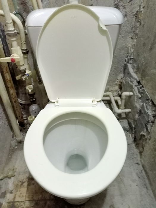 Продаётся унитаз