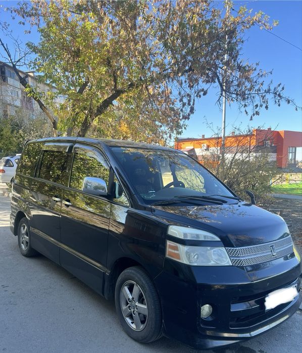 Продам автомобиль минивэн