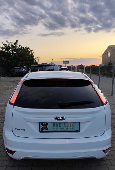 FORD Focus 2011 — imagine 15