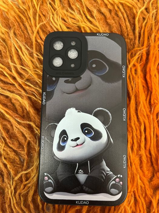 Калъфи за iPhone 11