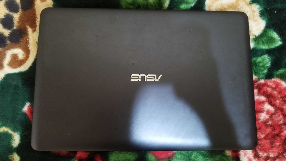 Ноутбук Асус Состояние хорошее