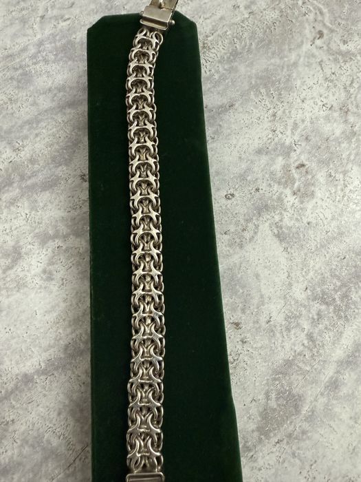 Продам серебренный браслет