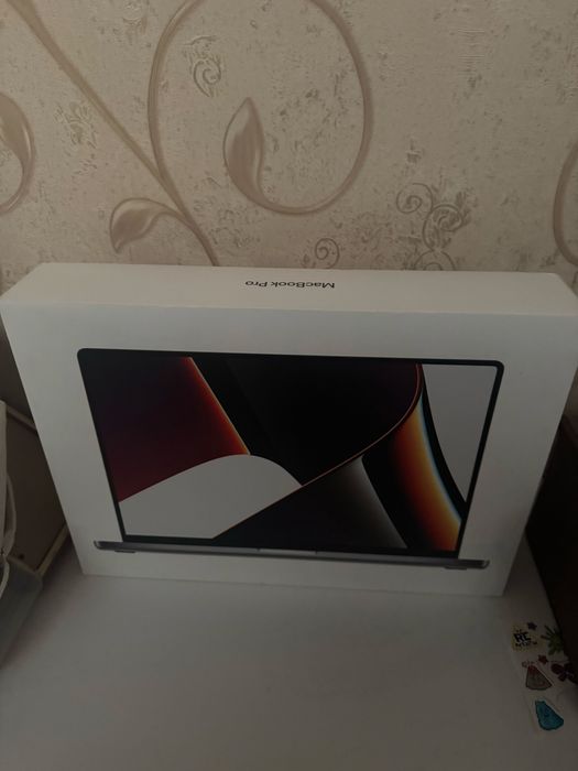 MacBook Pro M1 16.2” в идеальном состоянии.