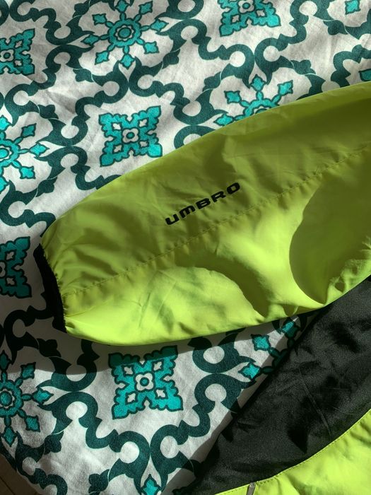 Детска ветровка / яке Umbro