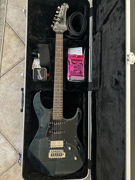 Chitara Electrica Yamaha Pacifica 612V II FM