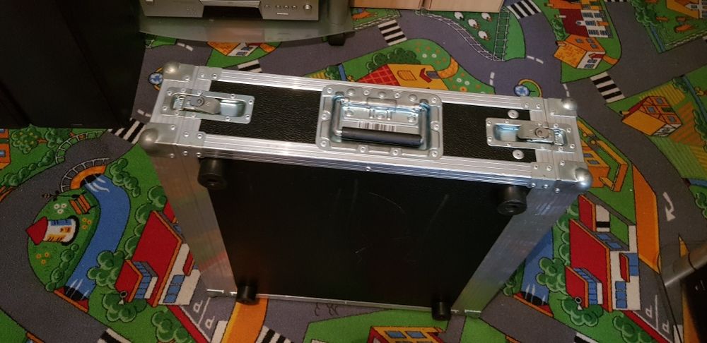 Valiza metalica - casse - pt. mixer, pick-up, drona, consola, procesor